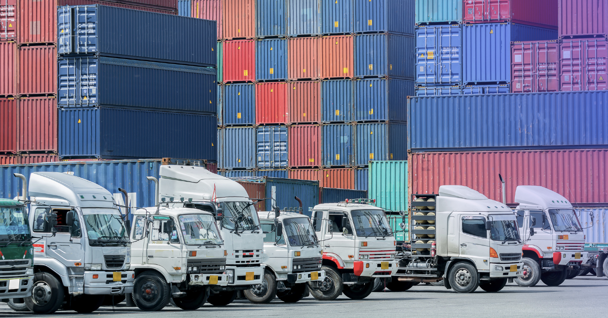 Transporte terrestre TRADEMAX - Logística nacional e internacional con rastreo GPS